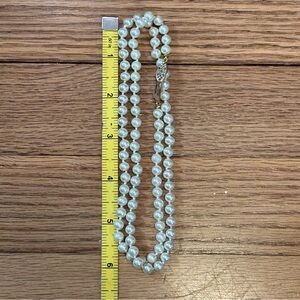 Elegant Pearl Necklace